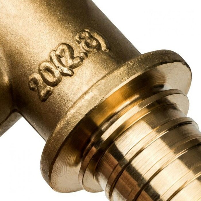 Угольник настенный с креплением 20xRp 3/4" для труб из сшитого полиэтилена Stout
